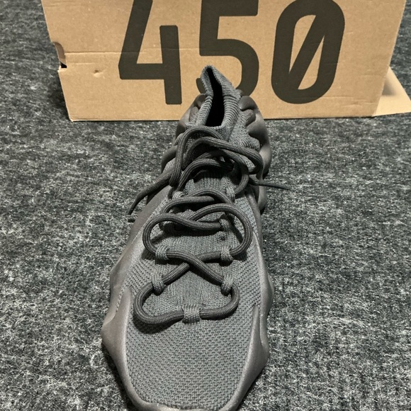 Yeezy 450 in Black - Picture 3 of 6
